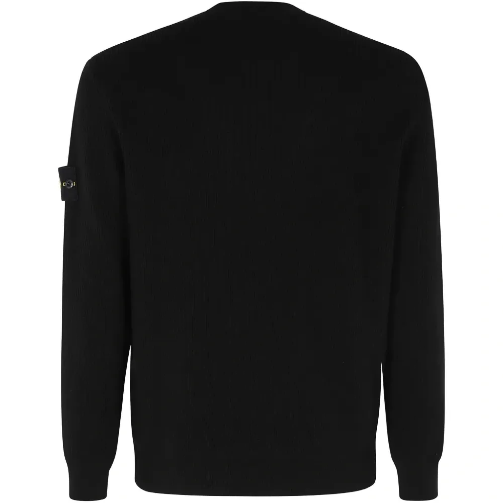 Вязаный свитер с круглым вырезом