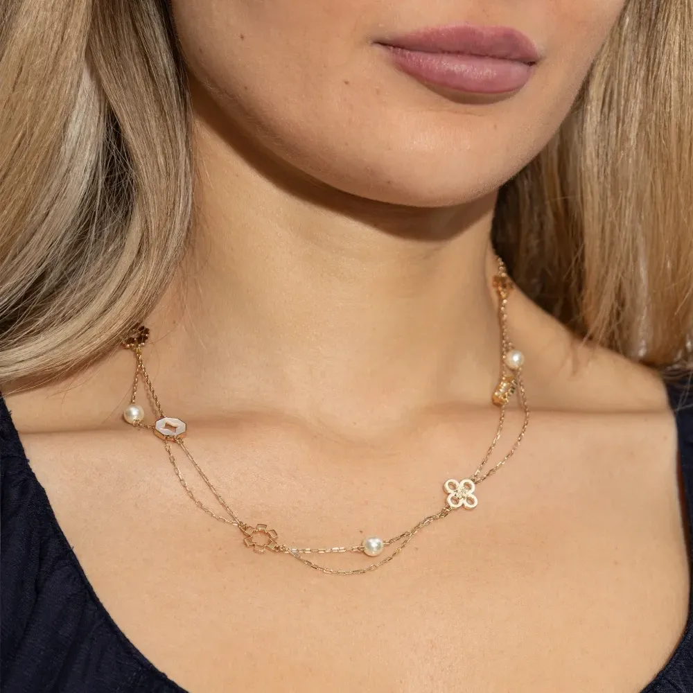 Ожерелье с цветком