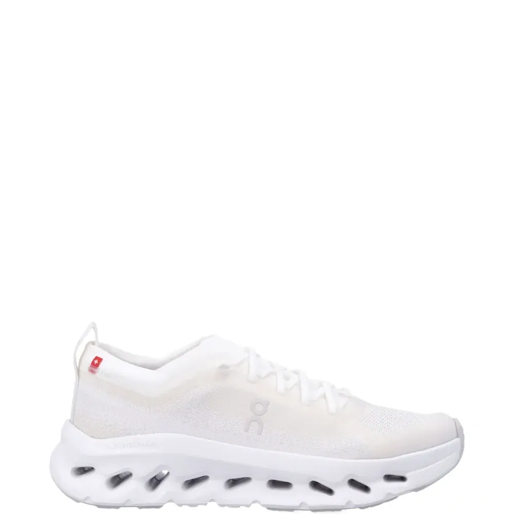 Кроссовки Cloudtilt с вырезами