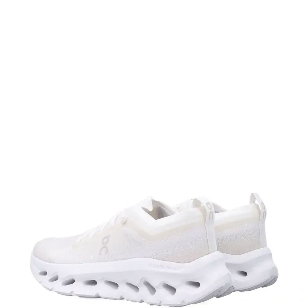 Кроссовки Cloudtilt с вырезами