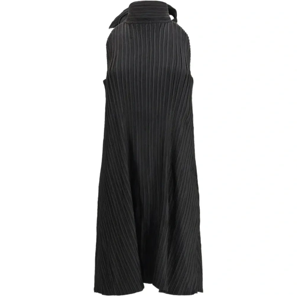 Мини-платье с бантом