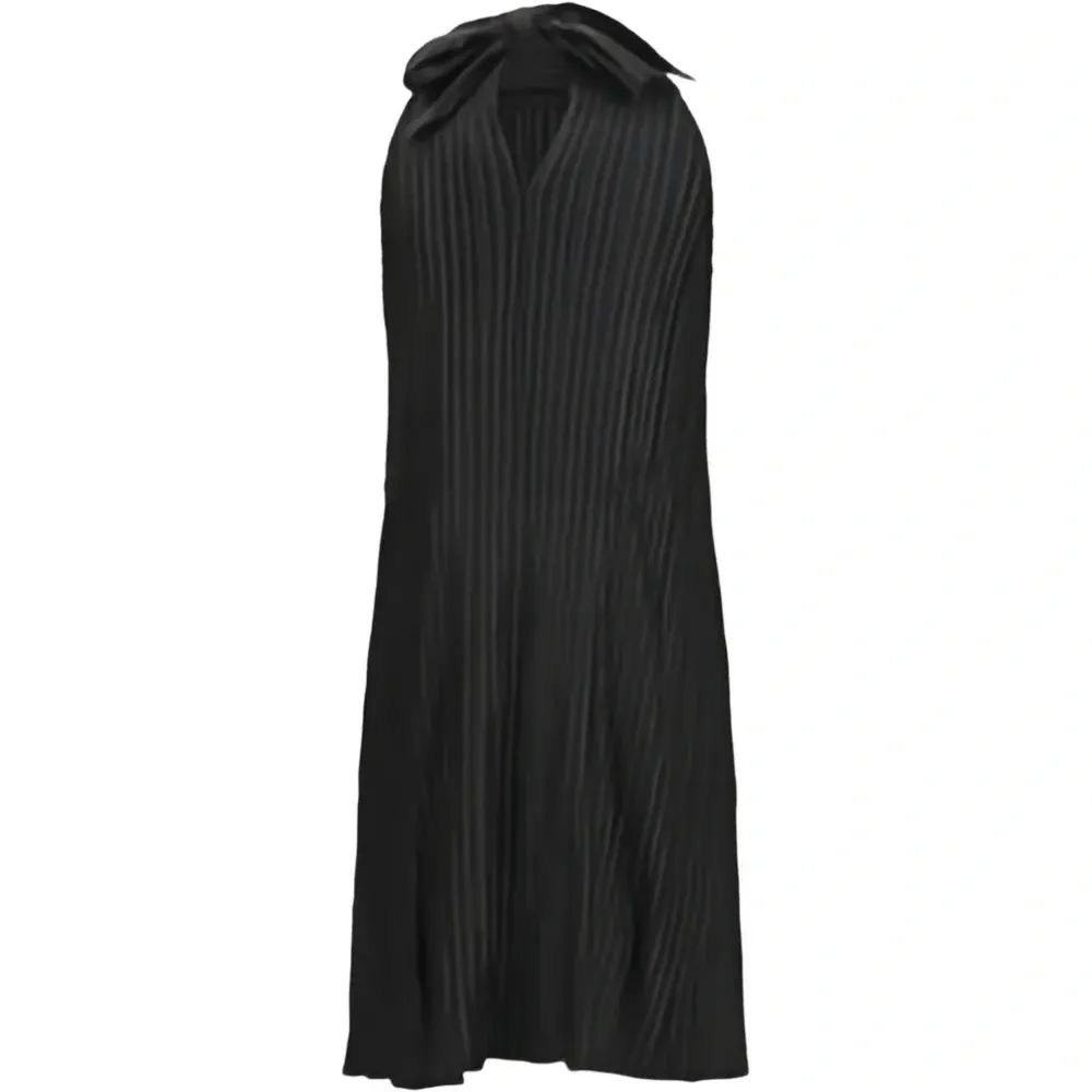 Мини-платье с бантом