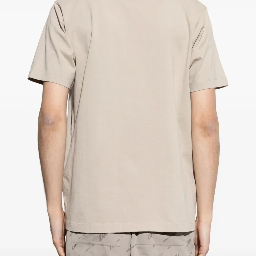 Футболка с логотипом