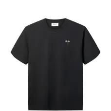 Футболка с вышивкой в виде цветов