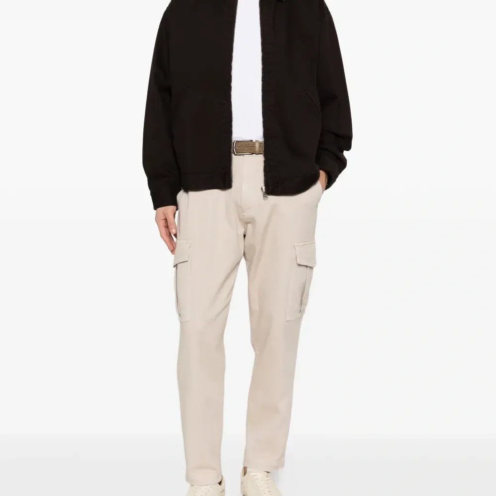 Футболка с круглым вырезом