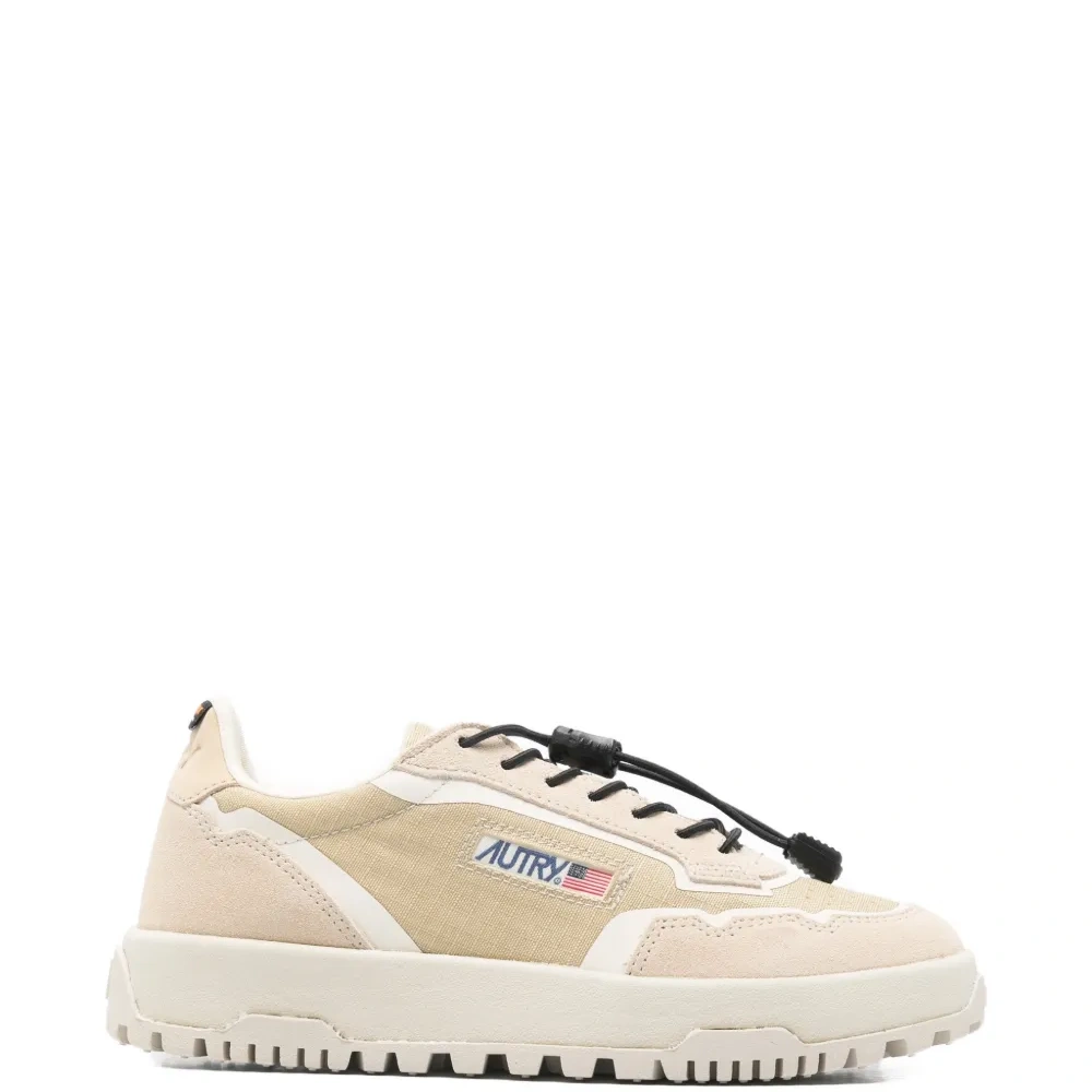 Кроссовки Wildpace с логотипом