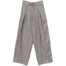 Брюки с полосатым принтом и поясом Брюки с полосатым принтом и поясом