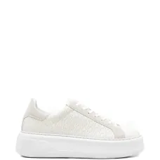 Кожаные кроссовки