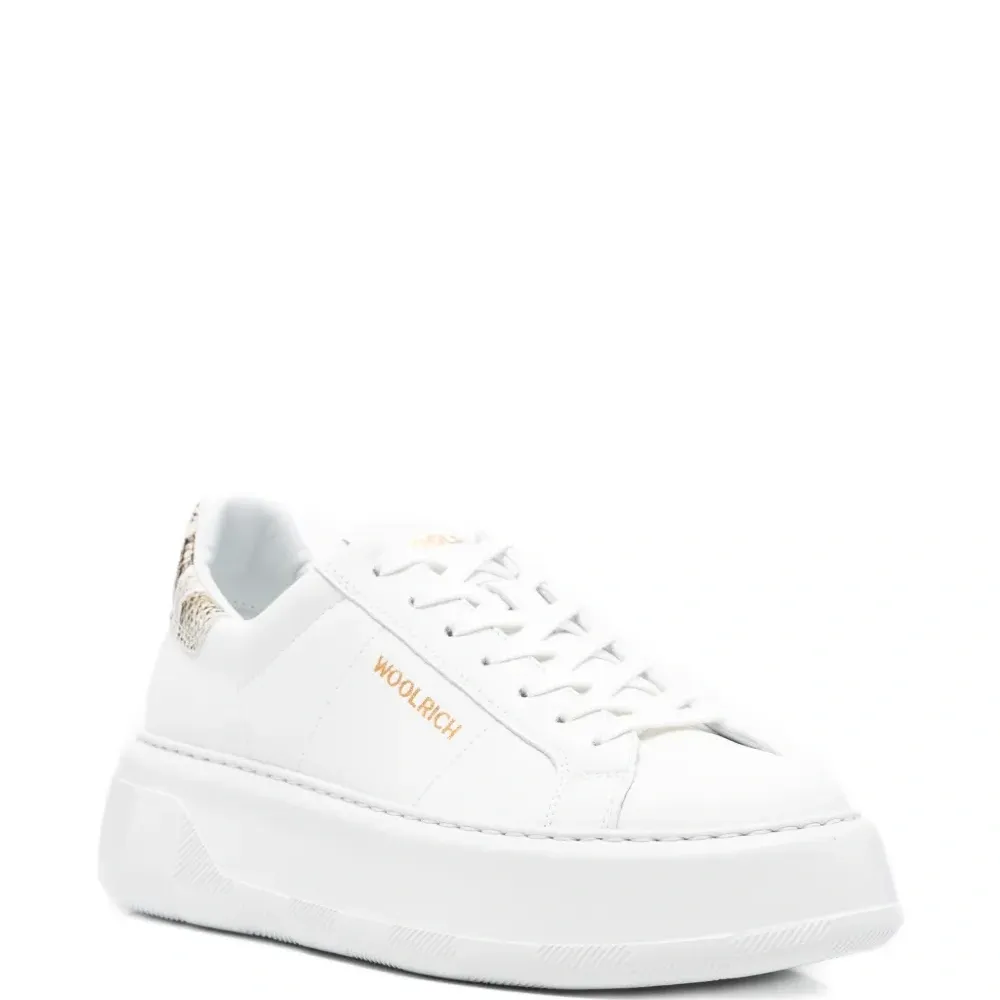 Кроссовки на платформе