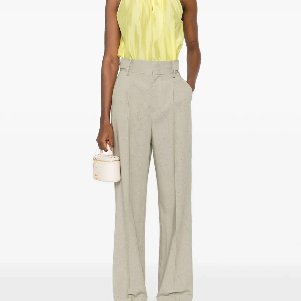 Топ с рюшами на шее-халтер Топ с рюшами на шее-халтер