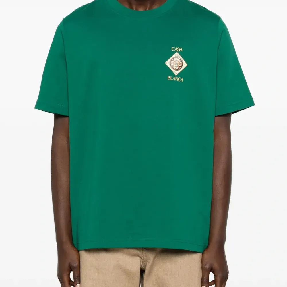 Футболка с принтом логотипа