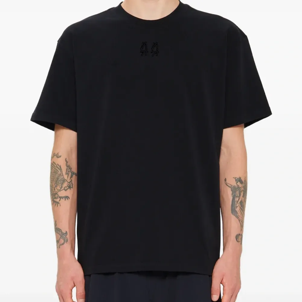 Футболка с круглым вырезом