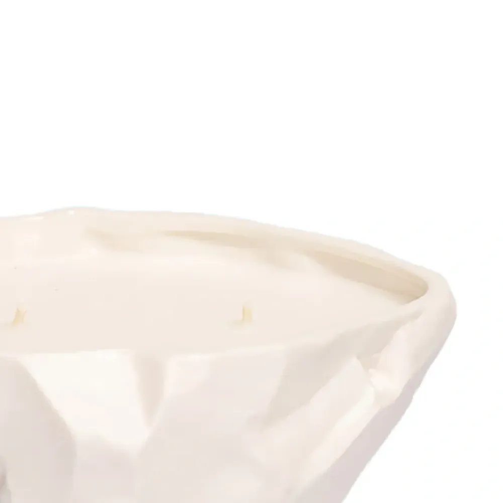 Свеча с тремя фитилями