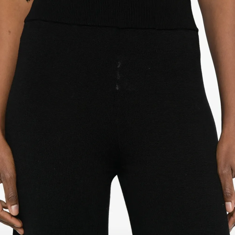 Рифленые брюки-клёш