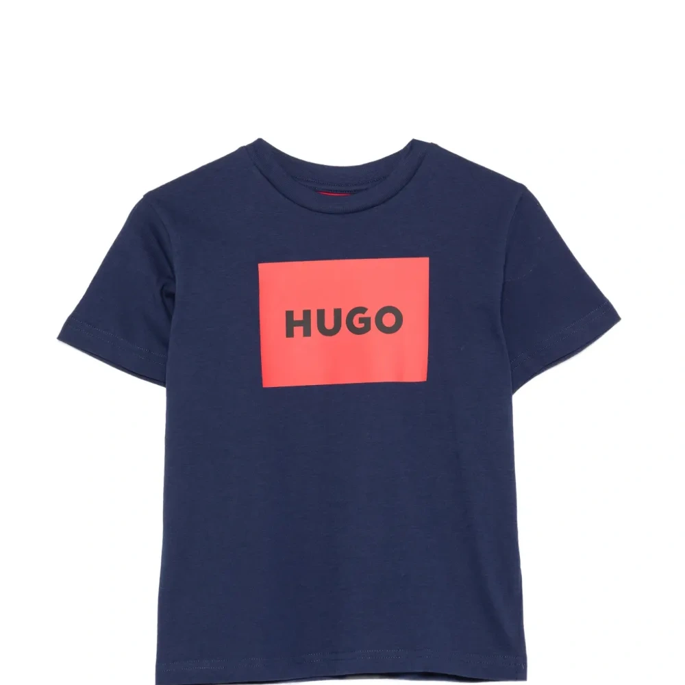 Футболка с логотипом