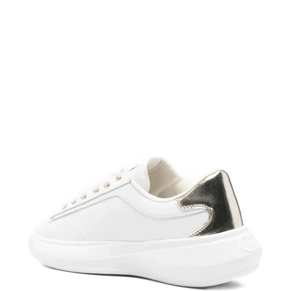 Кроссовки с логотипом