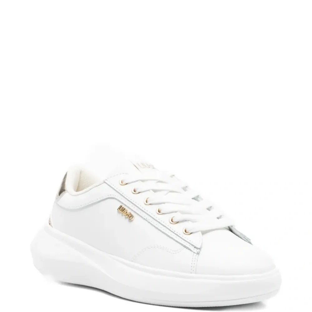 Кроссовки с логотипом