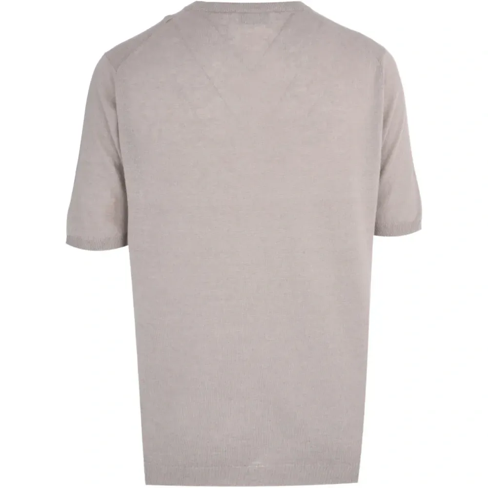 Футболка с круглым вырезом