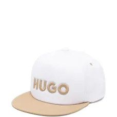 Бейсболка с вышитым логотипом