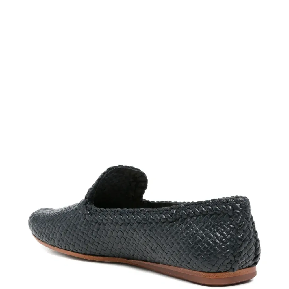 Плетёные лоферы