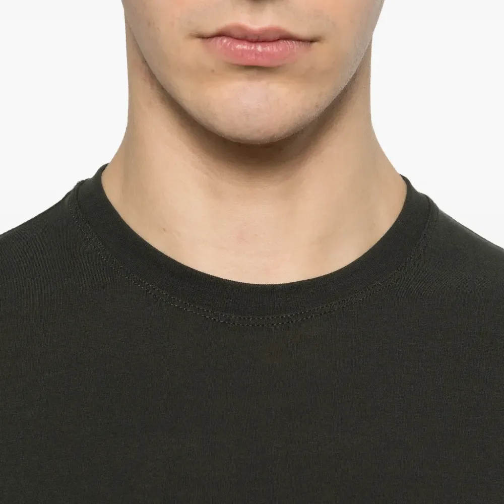 Футболка с круглым вырезом