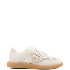 Кроссовки с вставками из кружева