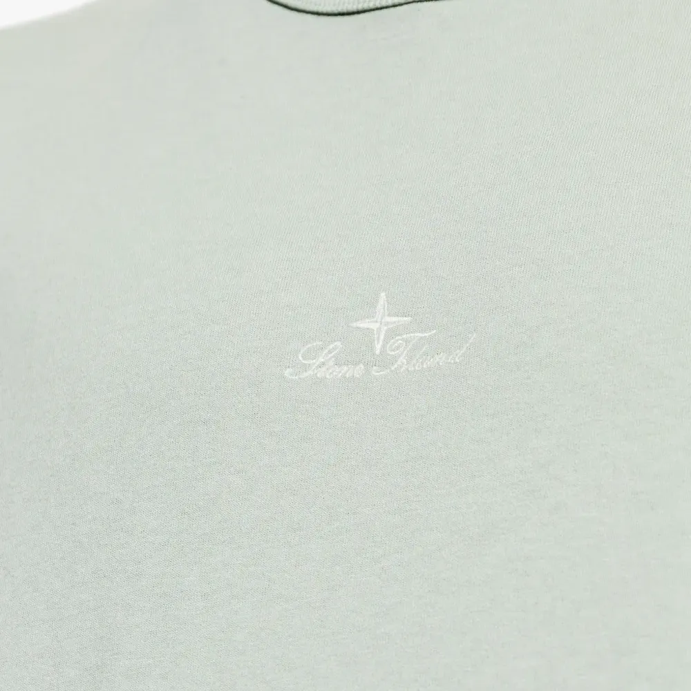 Футболка с вышивкой и круглым вырезом