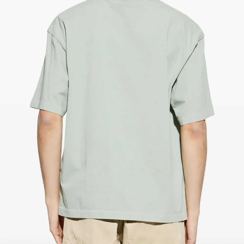 Футболка с вышивкой и круглым вырезом