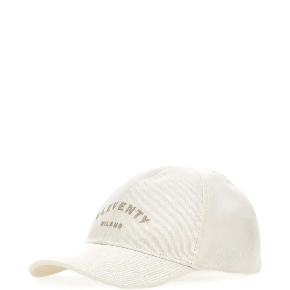 Бейсболка с логотипом