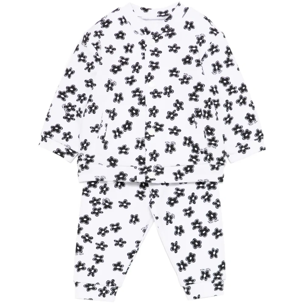 Костюм с цветочным принтом