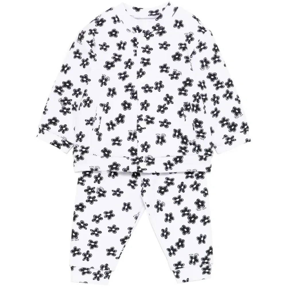 Костюм с цветочным принтом