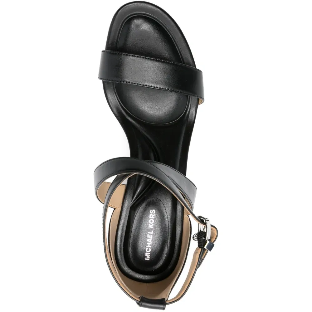 Босоножки на каблуке-колодке