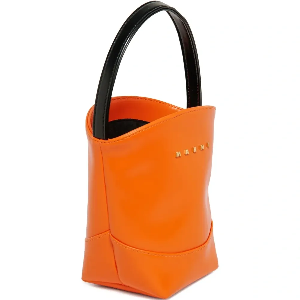 Сумка-ведро с нашивкой-логотипом