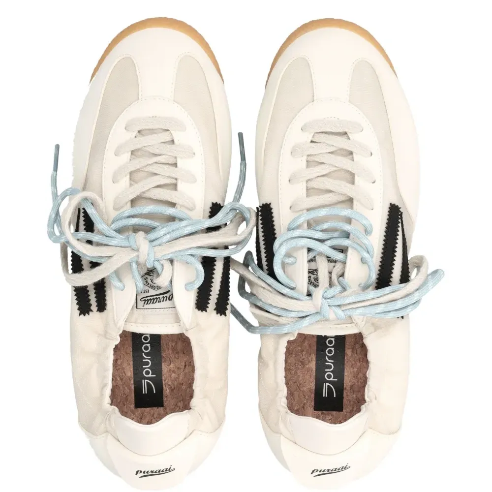 Кроссовки с аппликацией в виде пантеры