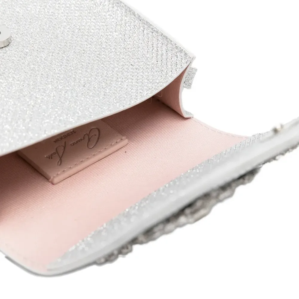 Сумка через плечо, украшенная бабочкой