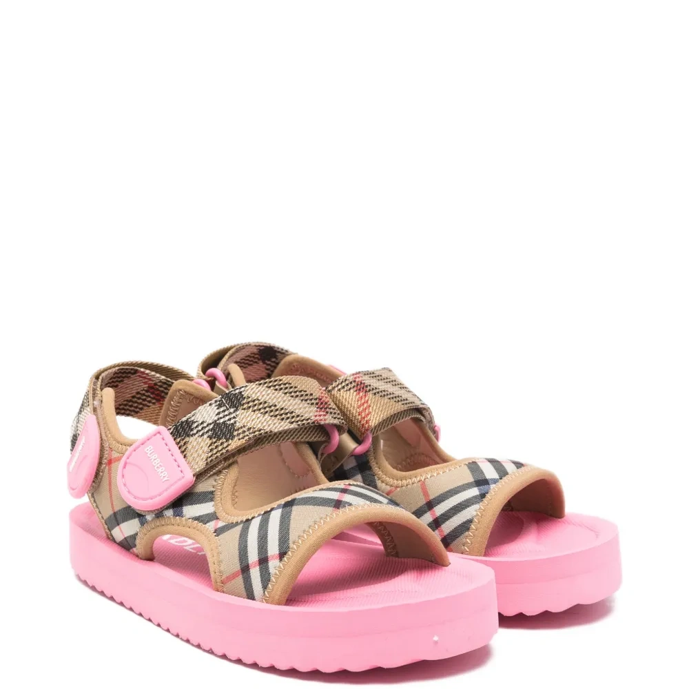 Сандалии с клетчатым ремешком