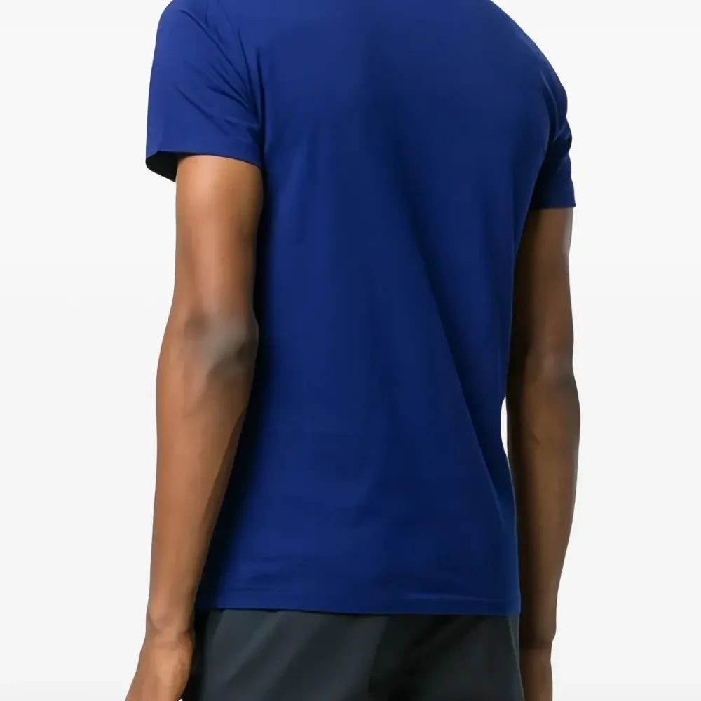 Футболка с короткими рукавами