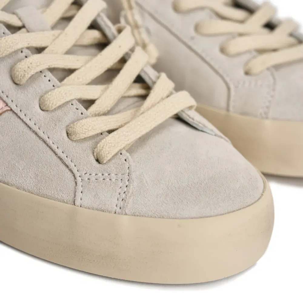 Кроссовки на шнуровке HL/SDE