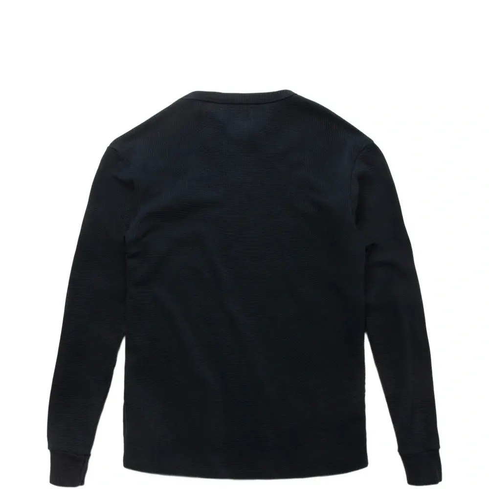 Топ с круглым вырезом и длинными рукавами