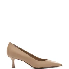 Туфли-лодочки с заострённым носком Туфли-лодочки с заострённым носком