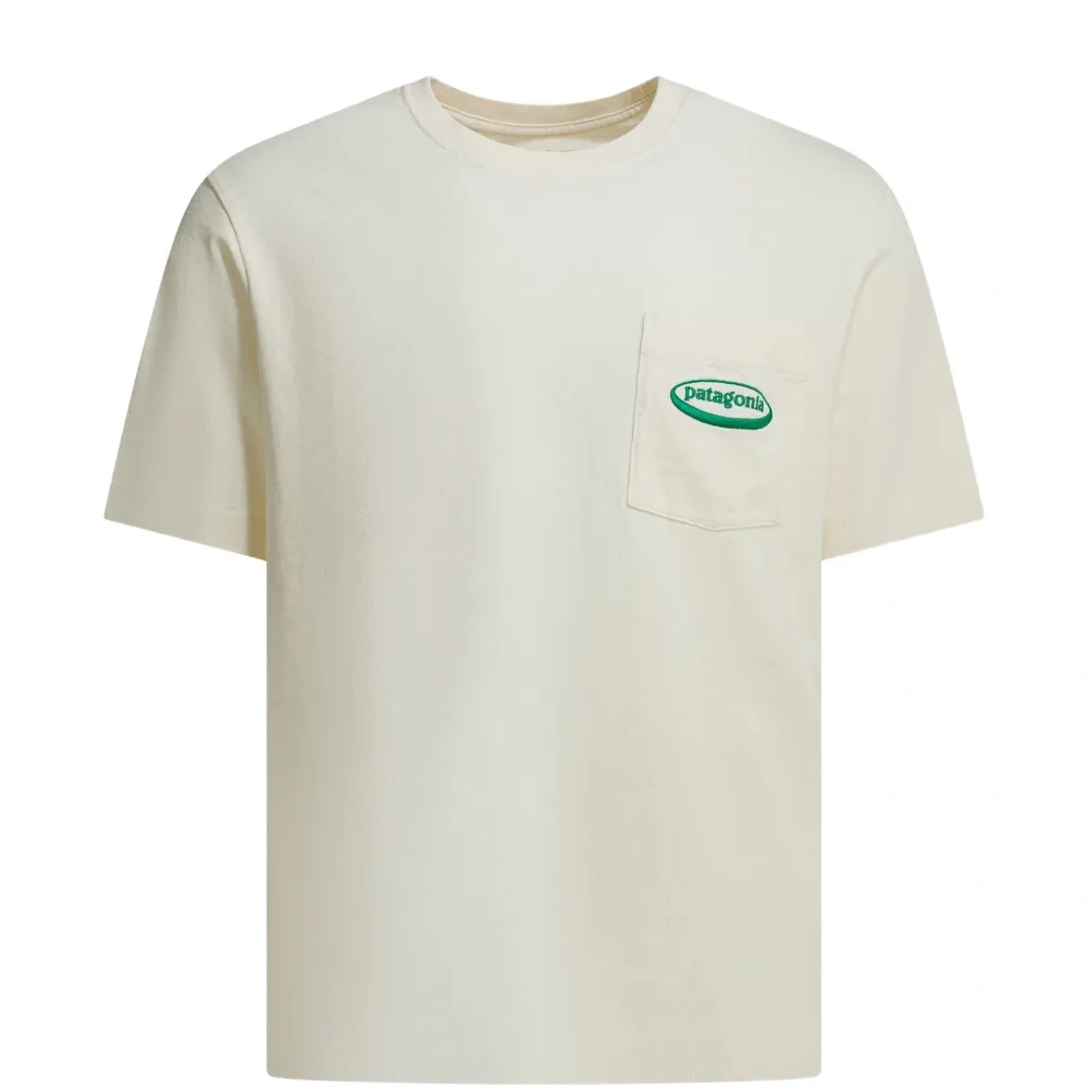 Футболка с логотипом на нагрудном кармане