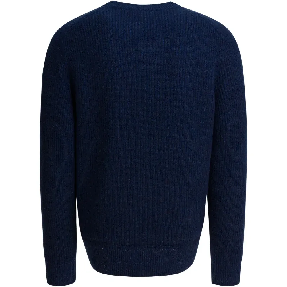 Вязаный свитер с круглым вырезом