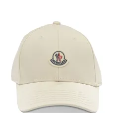 Бейсболка с нашивкой-логотипом