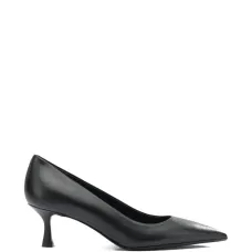 Туфли-лодочки из кожи с заострённым носком