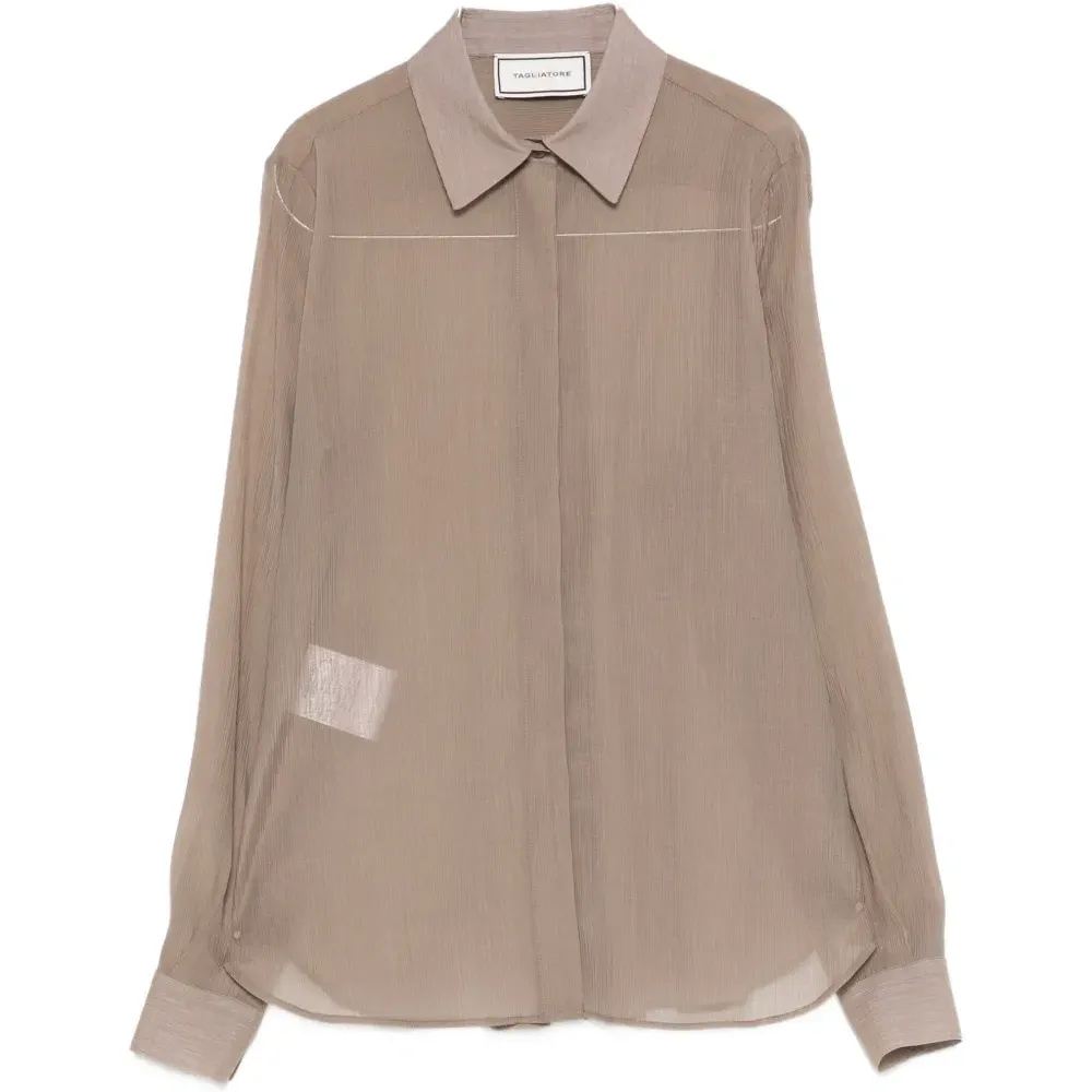 Рубашка с нашивками