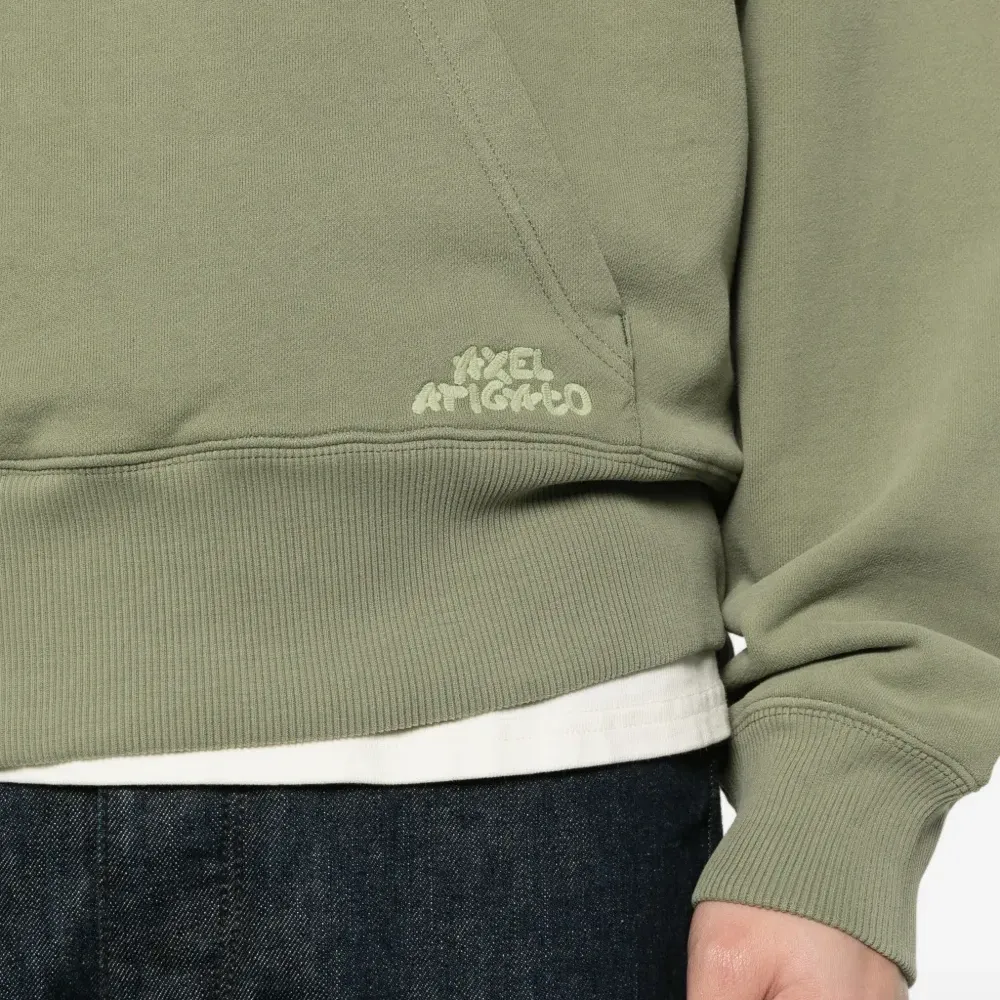 Худи с омбре и карманом