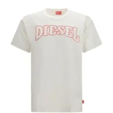 Футболка с вышитым логотипом