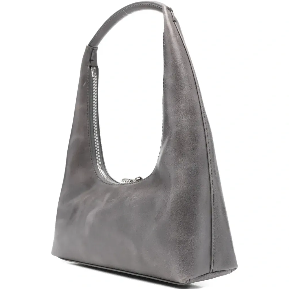 Сумка на молнии через плечо