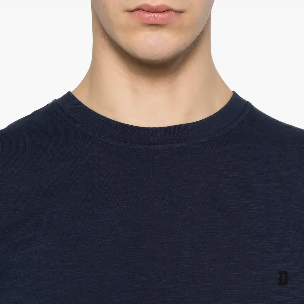 Футболка с круглым вырезом