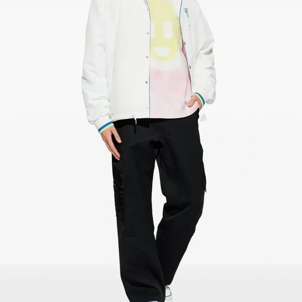 Футболка с графическим принтом в технике тай-дай